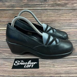 Dansko Slip On Clog Pumps Black Leather Women's